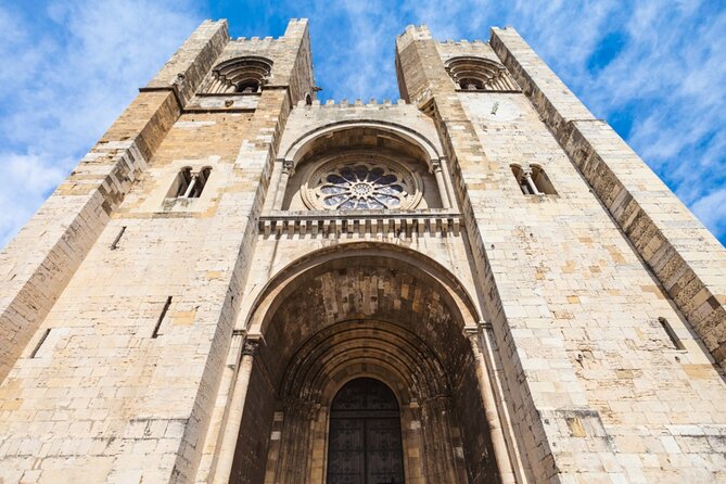 Mysteries of Alfama: Lisbon Exploration Game and Tour - Miradouro das Portas do Sol: viewpoint time built into the game