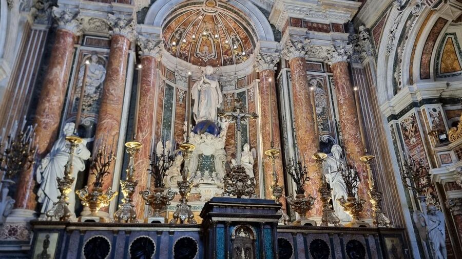 Naples: Monuments and Historic District Self-Guided Tour - How the 3-day setup and two itineraries work