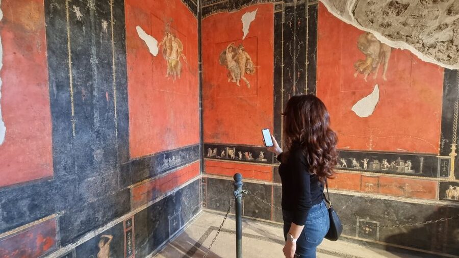 Naples: Pompeii Self Guided Audio Tour - Key Points at a Glance