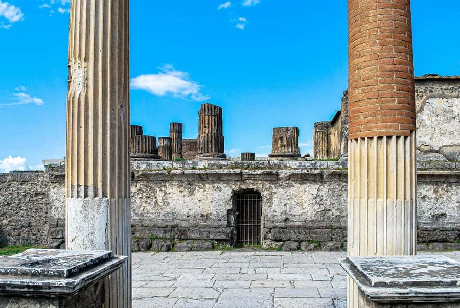 Naples:Pompeii SkiptheLine Ticket audioguide Round-Trip Bus - Key things to know before you go