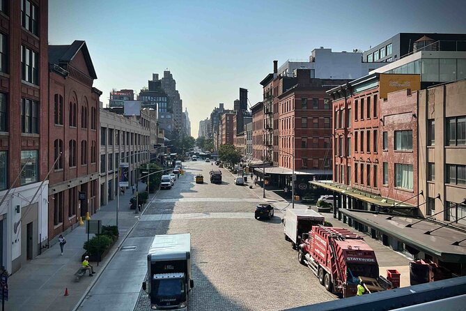 New York City's High Line: A Self-Guided Audio Tour - General Theological Seminary to Hudson Yards: the modern finish