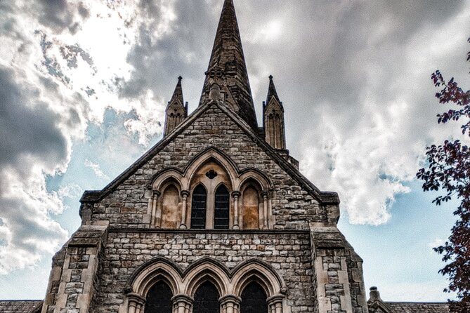 Notting Hill’s Secret Spots: A Self-Guided Walking Tour - Enter Notting Hill with a self-guided audio format