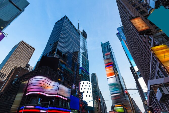 NYC Superhero Academy: Self-Guided Comic Adventure - Rockefeller Center to Bank of America Tower: views, pacing, and photo breaks