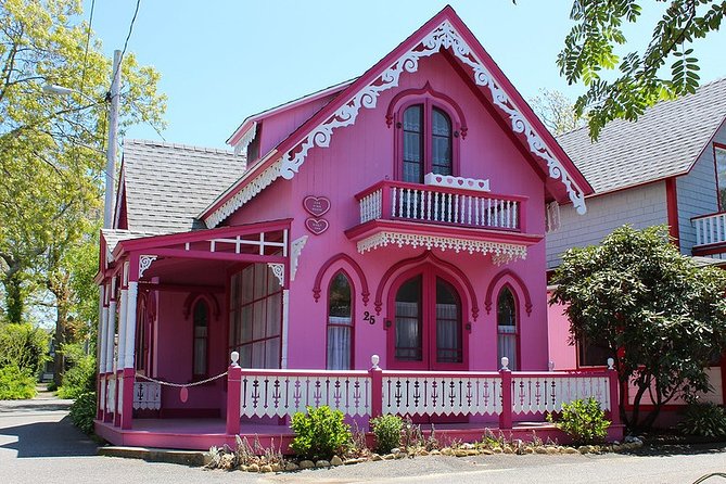 Oak Bluffs, Martha's Vineyard Audio Tour - Oak Bluffs Harbor: finish where you want to eat