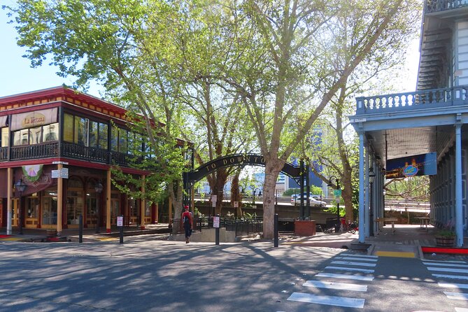 Old Sacramento: A Self-Guided Audio Tour - Tower Bridge to the Historic Streets: Getting Your Bearings Fast