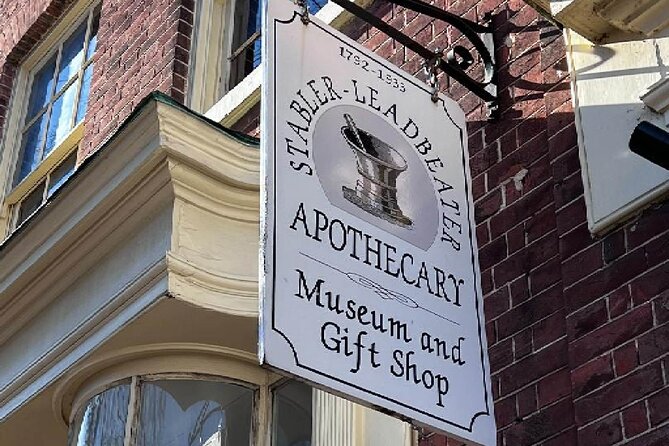 Old Town Alexandria Tour: A Self-Guided Audio Tour - Stabler-Leadbeater Apothecary: from drug store to town health