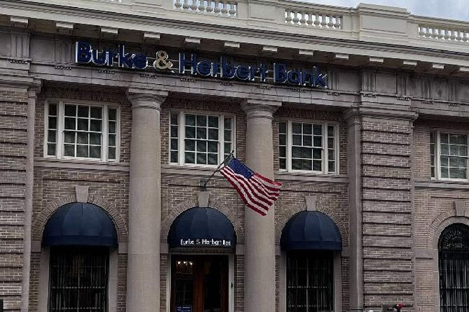 Old Town Alexandria Tour: A Self-Guided Audio Tour - Captain’s Row cobblestones: millionaires now, sea captains once