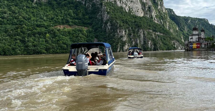 Orsova: Entire Area Boat Tours with Audio Guide - Veterani Cave and the small extra you should plan for