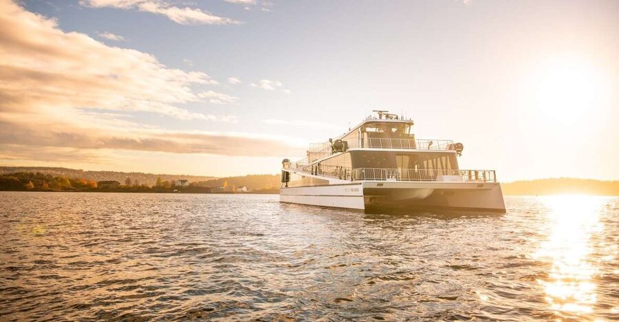 Oslo: Scenic Fjord Cruise with Audio Guide Commentary - Inside the Boat: Panoramic Windows, Warm Seating, and a Deck You’ll Actually Use