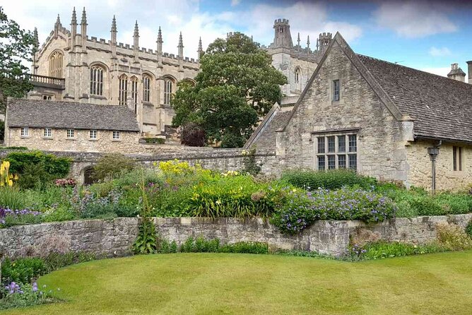Oxford's literary legends and landmarks: A Self-Guided Audio Tour - Starting at Carfax Tower: get your bearings for Oxford’s bookish streets