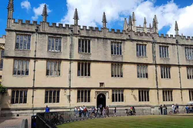 Oxford's literary legends and landmarks: A Self-Guided Audio Tour - Merton College and the real Alice behind the stories