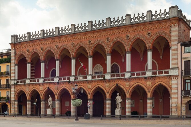 Padua Scavenger Hunt and Highlights Self Guided Audio Tour - Price and value: $4.82 for a self-guided city day
