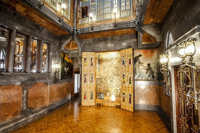 Palau Guell by Gaudi with Audio Guide in Barcelona - Palau Güell in 75 minutes: what priority access really buys you