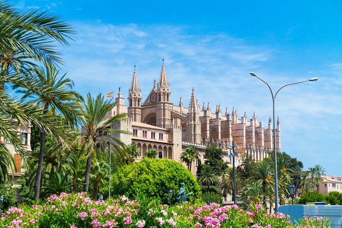Palma de Mallorca Self-Guided Scavenger Hunt and Tour - Entering Palma With a Self-Guided Game Plan