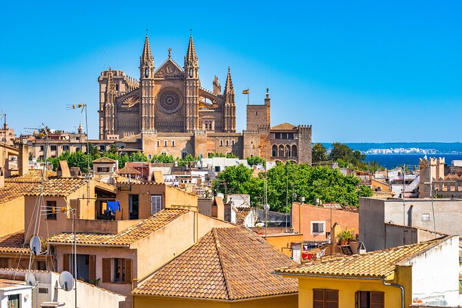 Palma de Mallorca Self-Guided Scavenger Hunt and Tour - Puzzles and Clarity: Fun Assignments With a Reality Check