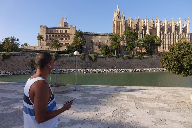 Palma's Alternative History: A Self-Guided Audio Walk - Santa Eulalia Church: old royal moments and a free interior