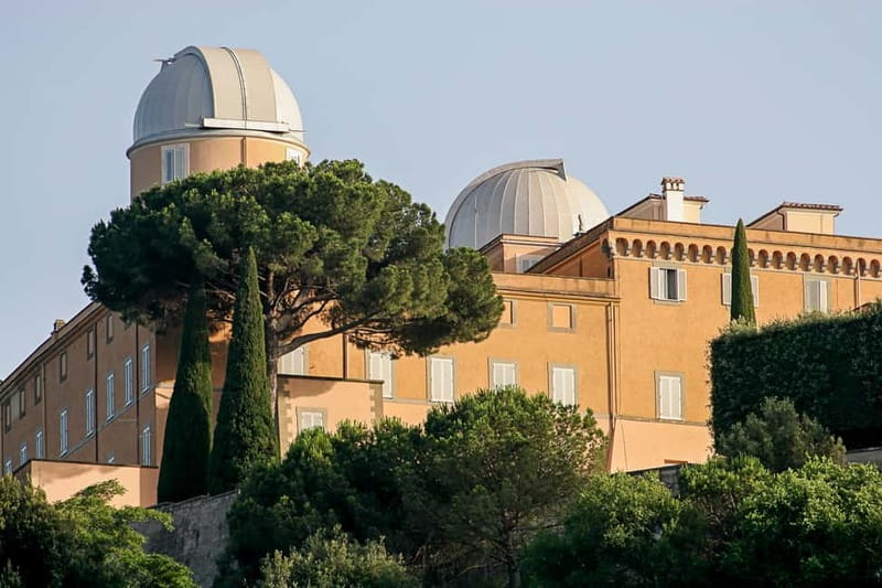 Papal Palace and Secret Garden Ticket and Audio Guide - Start at Castel Gandolfo and keep it truly self-guided