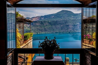 Papal Palace and Secret Garden Ticket and Audio Guide - Papal Palace of Castel Gandolfo: what to look for inside