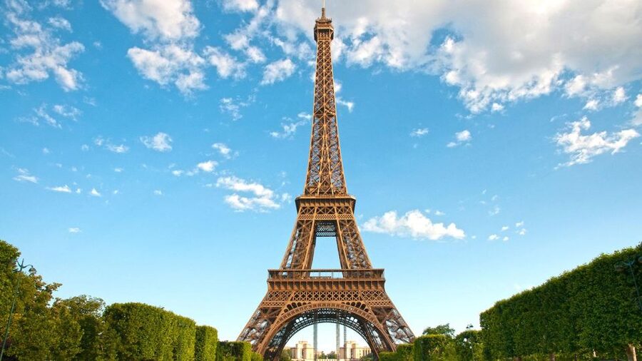 Paris Audioguide - TravelMate app for your smartphone - How the audio guide works (and how to make it feel personal)