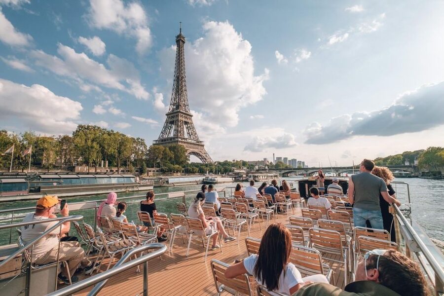Paris: Catacombs Entry & Seine River Cruise with Audio Guide - Practical comfort tips: the Catacombs are narrow, cold, and stair-heavy