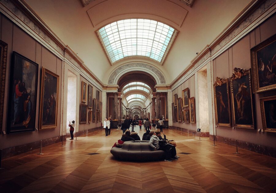 Paris: Louvre Museum Ticket & Exclusive Immersive AudioGuide - Thematic tours that help you pick a smart route: French Touch, Dolce Vita, Egyptian Magic