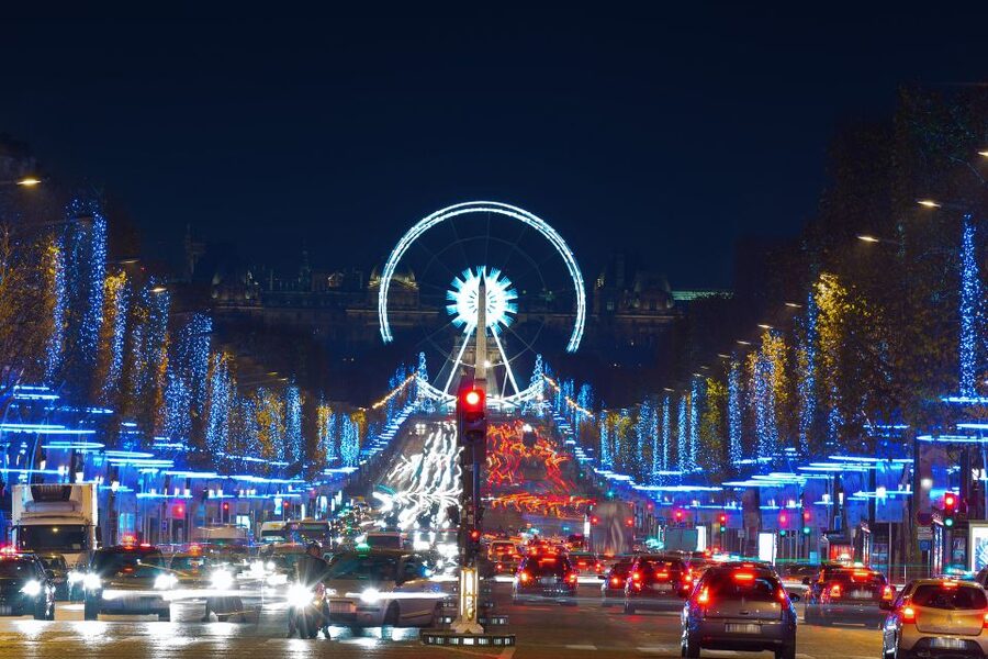 Paris: Panoramic Night Tour with Audio Guide and Host - Paris after dark, from street level to postcard level