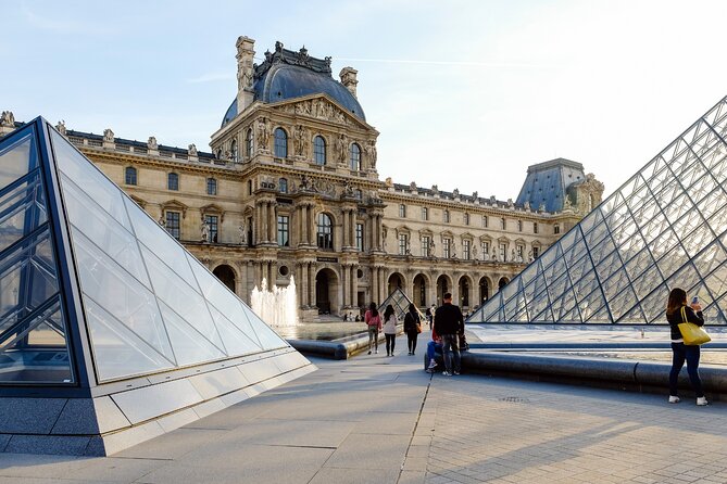 Paris Scavenger Hunt and Highlights Self-Guided Tour - Language options: fewer barriers, easier problem-solving