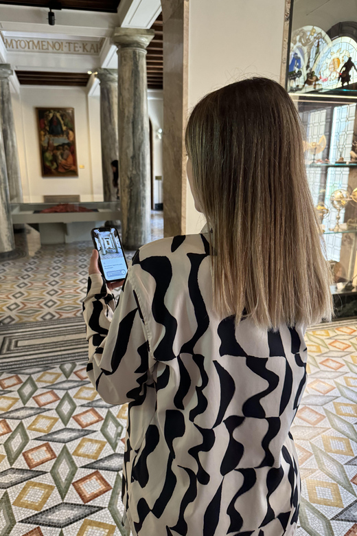 Pinacoteca Ambrosiana audioguide - Follow the exhibition path: how the guide keeps you oriented