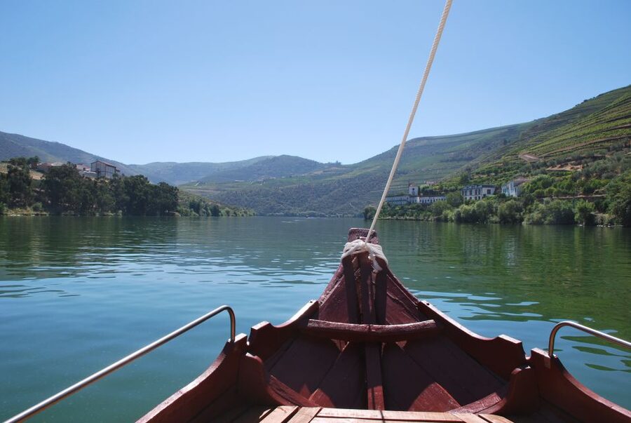 Pinhão: 2-Hour Rabelo Boat Tour with Audio Guide - Why this Douro cruise works (Rabelo style, not a bus tour)