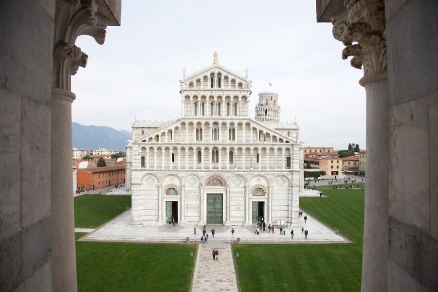 Pisa: Opera del Duomo Museum, Cathedral Ticket & Audio Guide - First stop: grabbing your audio guide in Piazza dei Miracoli