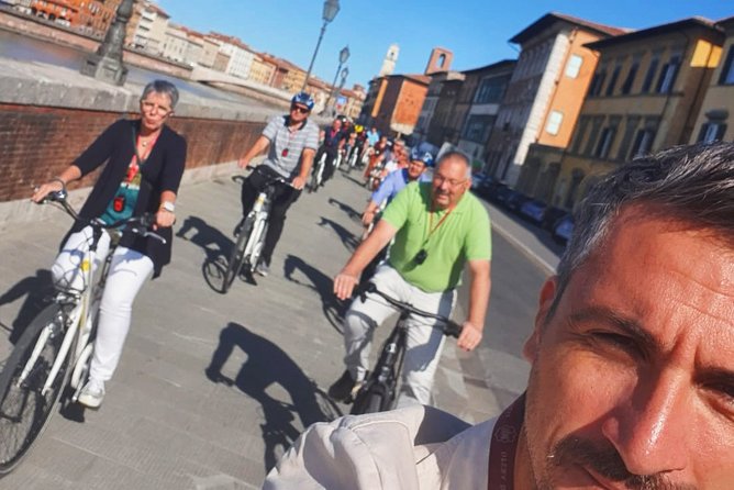 Pisa Self-Guided Bike Tour: Leaning Tower & Square of Miracles - Piazza dei Cavalieri and the shift from church to civic power