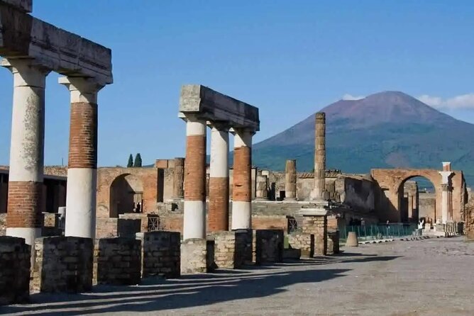 Pompei Archaeological Park Skip The Line ticket With audio Guide - Skip the Line and Find the Right Door on Via Roma