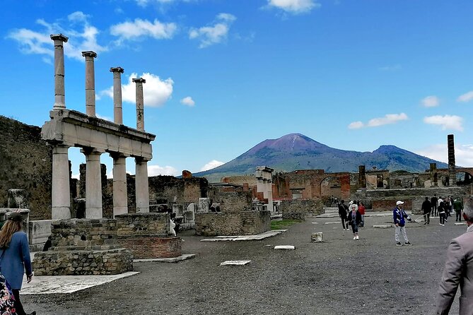 Pompeii from Naples: Smart Audio Guide with Travel Instructions - Lupanar, Teatro Grande, Amphitheatre: the human side of ruins