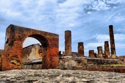 Pompeii: Skip the line ticket (art) + audioguide + map - Pompeii Through Volcanic Ash: Why Audio Helps Here