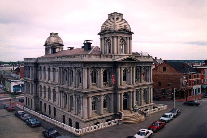 Portland Maine Self-Guided Driving & Walking Audio Tour Bundle - Commercial Street to Fort Williams Park: The Driving Loop (Stops 1–21)