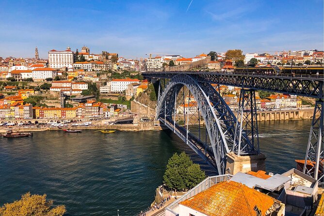 Porto Scavenger Hunt and Sights Self-Guided Tour - Stop 3: São Bento Railway Station—tiles, clues, and story in plain sight