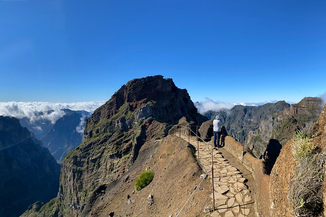 PR1 Sunrise Pico do Arieiro Self-Guided Hiking Transfer - The end of the hike: resting, food, and getting back down