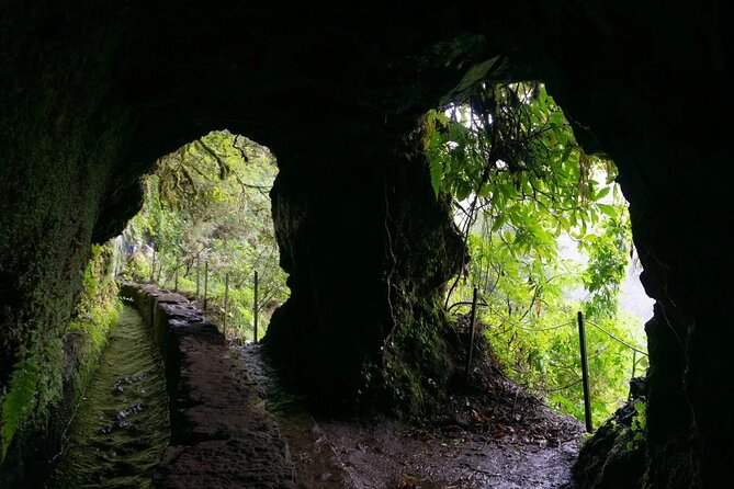 PR9 Caldeirão Verde Queimadas Levada Self-Guided Hiking Transfer - Getting Your Bearings at Queimadas: Instructions, Map, and the Start Cafe