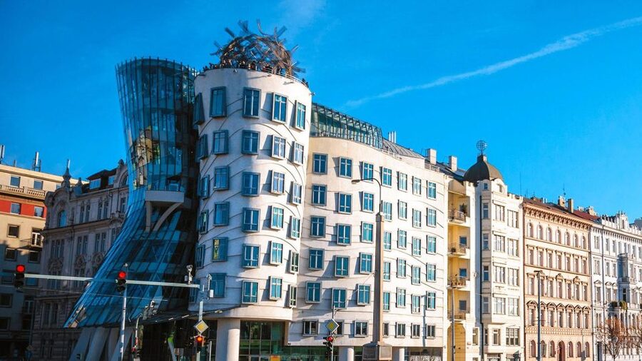 Prague Audioguide - TravelMate app for your smartphone - Castle: Listen While You’re Looking, Not After