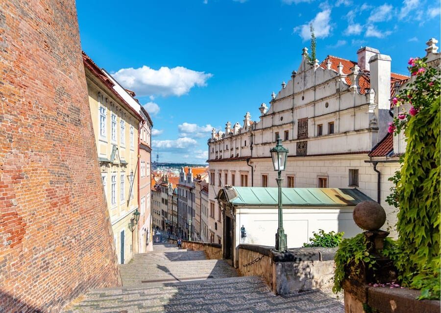 Prague: Castle Circuit Entry Tickets with Audio Guide - Pacing the Castle Circuit: A 70,000 m² Day Plan