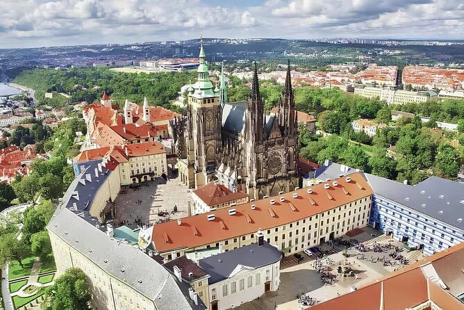 Prague Castle Skip-The-Line Ticket with Audio guide - Timing, Walking Logistics, and Where the Confusion Can Happen