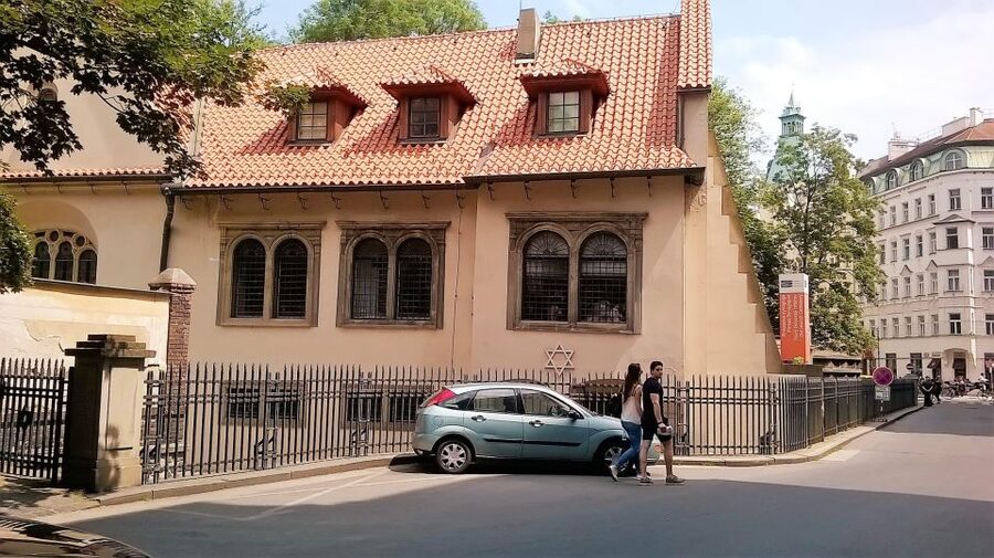 Prague Jewish Quarter Online Audio Guide - The synagogues: what each one adds to the story