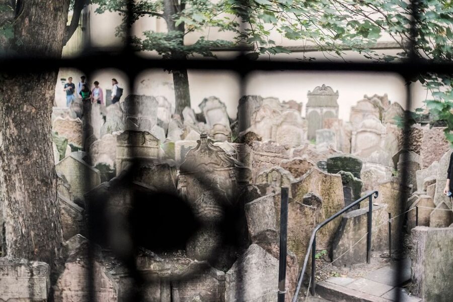 Prague: Jewish Quarter Ticket with optional Audio Guide - If you want to add more: the Jerusalem Synagogue idea