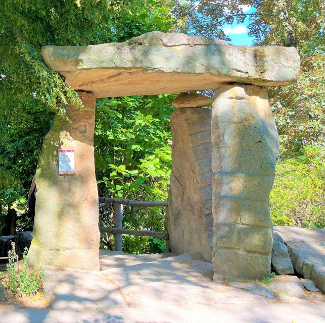 Prague: Prague Zoo Audio Guide with E-Ticket - Key highlights at a glance