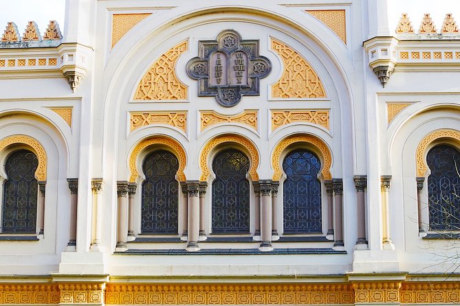 Prague's Jewish Quarter: A Self-Guided Audio Tour - Starting at Prague New City Hall: why the meeting point matters