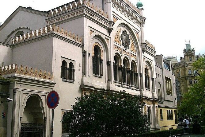 Prague's Jewish Quarter: A Self-Guided Audio Tour - Spanish Synagogue to Old Town Square: variety without overthinking it