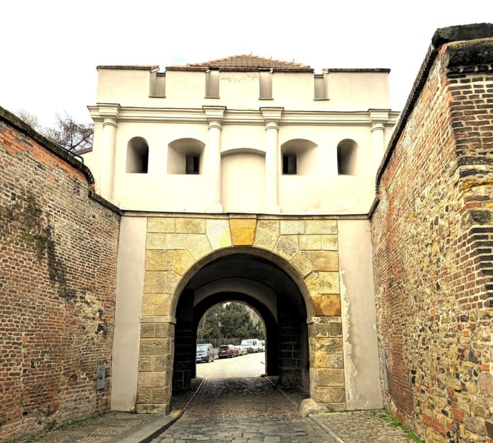 Prague: Vyšehrad Audio Guide with Optional Basilica Ticket - Making sense of Vyšehrad architecture and viewpoints