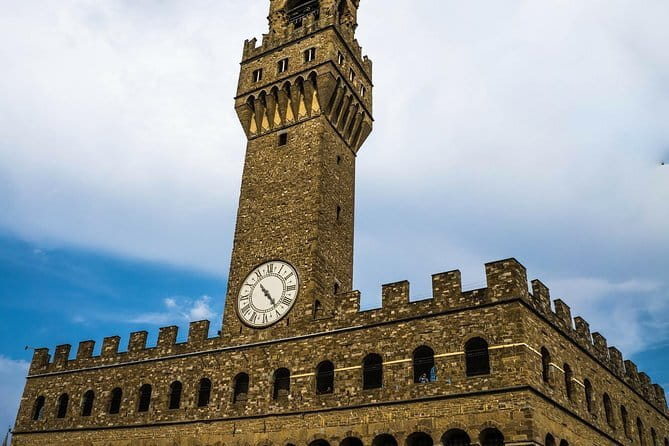 Private Florence Tour by Golf Cart ETukTuk with Audio Guide - The Route: From Santa Croce to Ponte Vecchio and Beyond