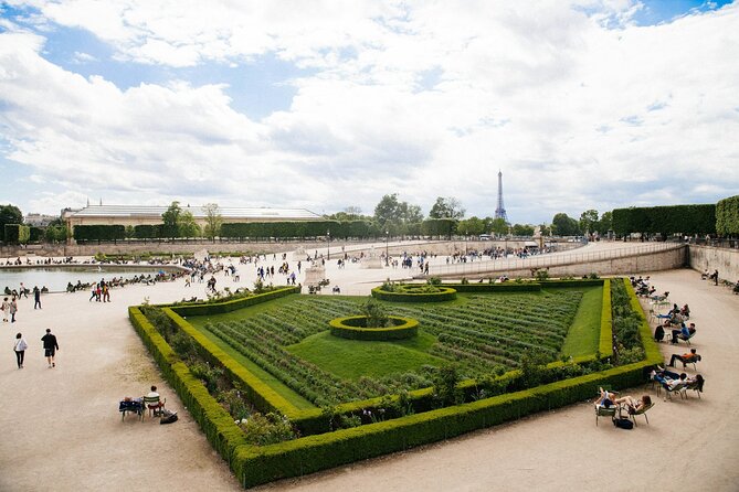 Private Half Day Versailles with Audio Guide Tour from Paris - What you’re really buying: transport plus audio, not a live guided tour