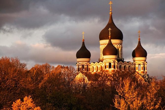 Private Self-Guided Audio Walking Tour in Tallinn Old Town - Key highlights at a glance